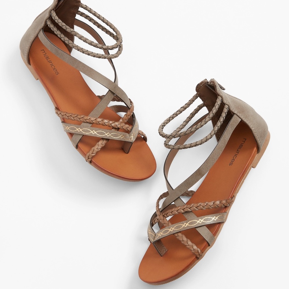 Maurice’s size 8 gladiator sandal